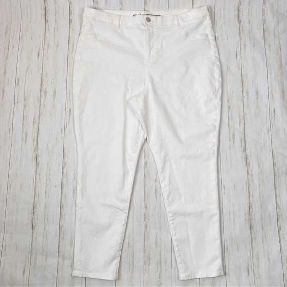 American Eagle Next Level High Rise Curvy Jegging Jeans Plus Size - Picture 6 of 10